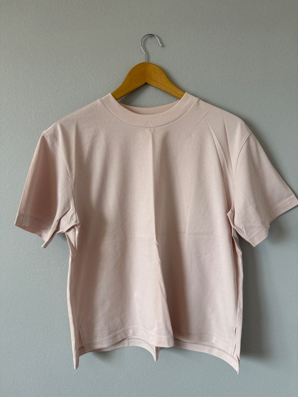 Uniqlo bleikur bolur
