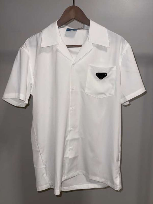 Hvít Stuttermaskyrta – Prada Knockoff