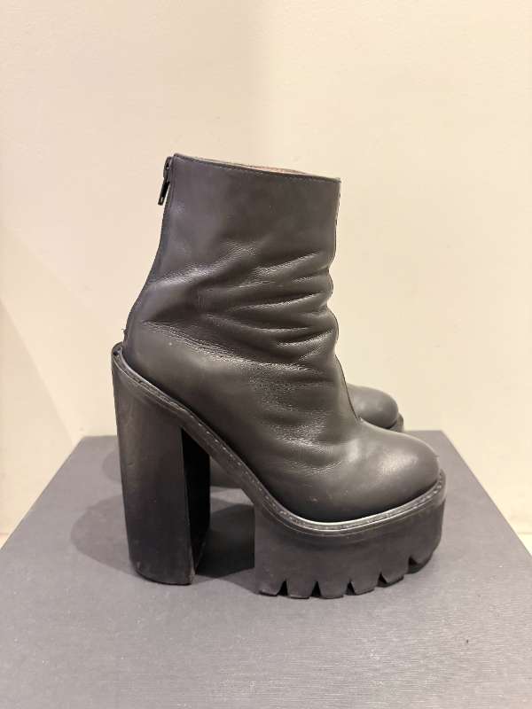 Jeffrey Campbell Mulder – Chunky Platform