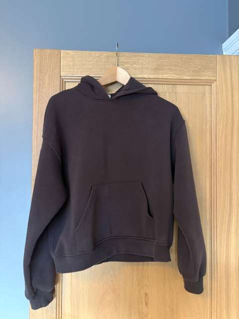 Brún hettupeysa, Gina Tricot