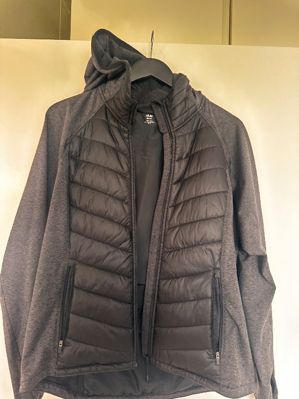 H&M sport hettupeysa