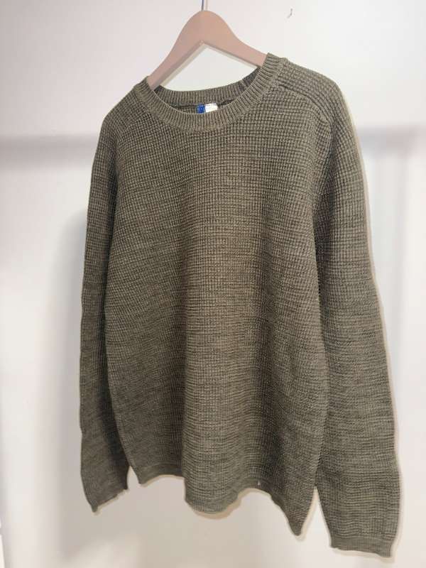 H&M Divided – Peysa – Svargræn