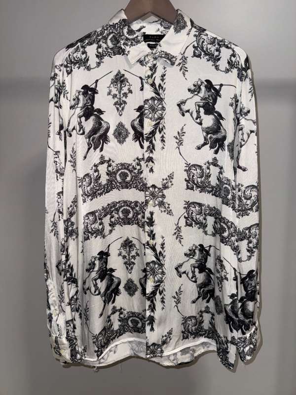 Zara Skyrta -–Satín – Graphic Print