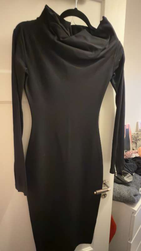 Black dress with zip