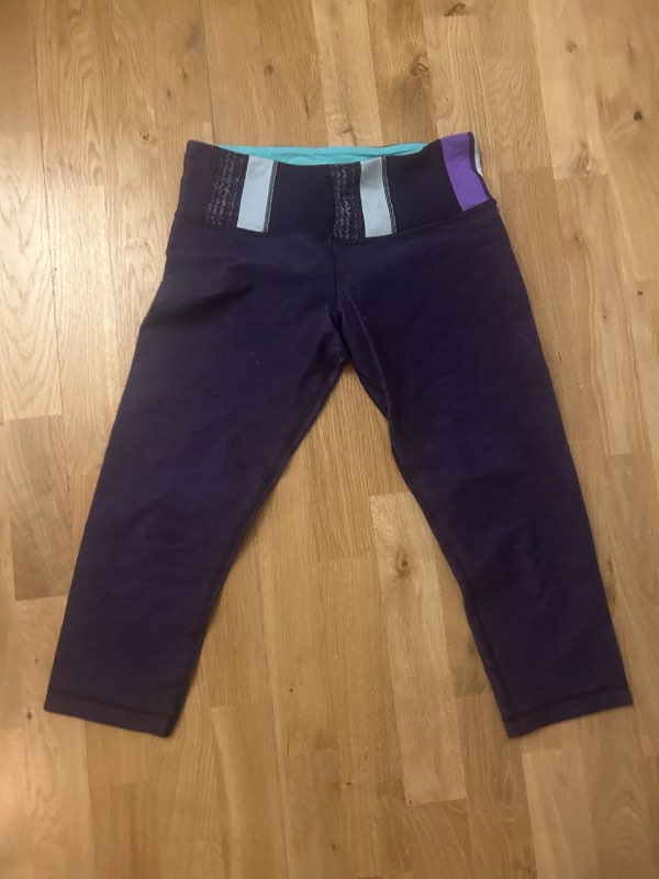 Lululemon fjólubláa