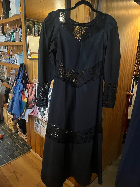 Svartur síður kjóll H&M