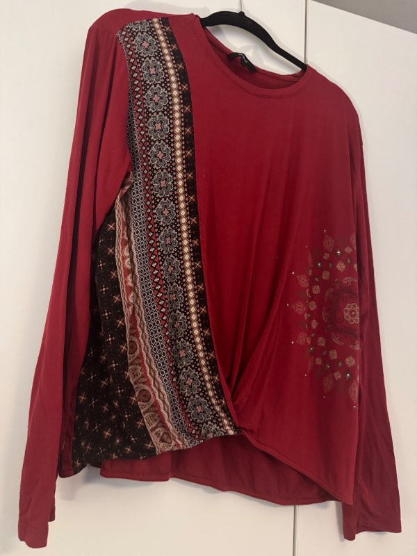 Desigual peysa rauð