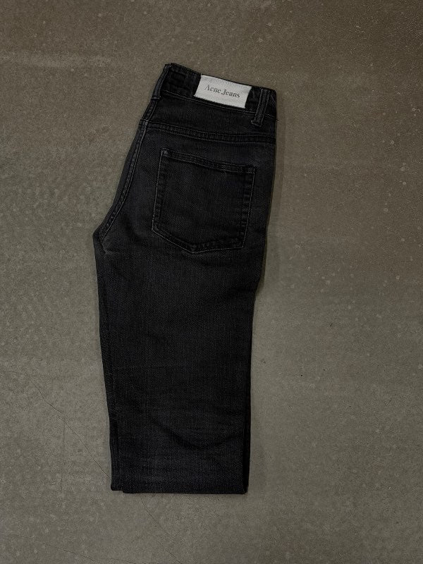 Svartar Acne gallabuxur