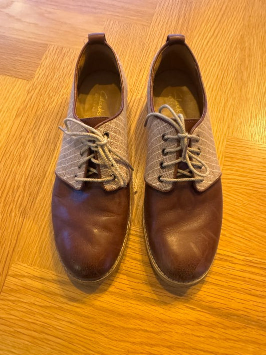 Clarks brúnir