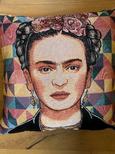 Frida Kahlo púði, ónotaður