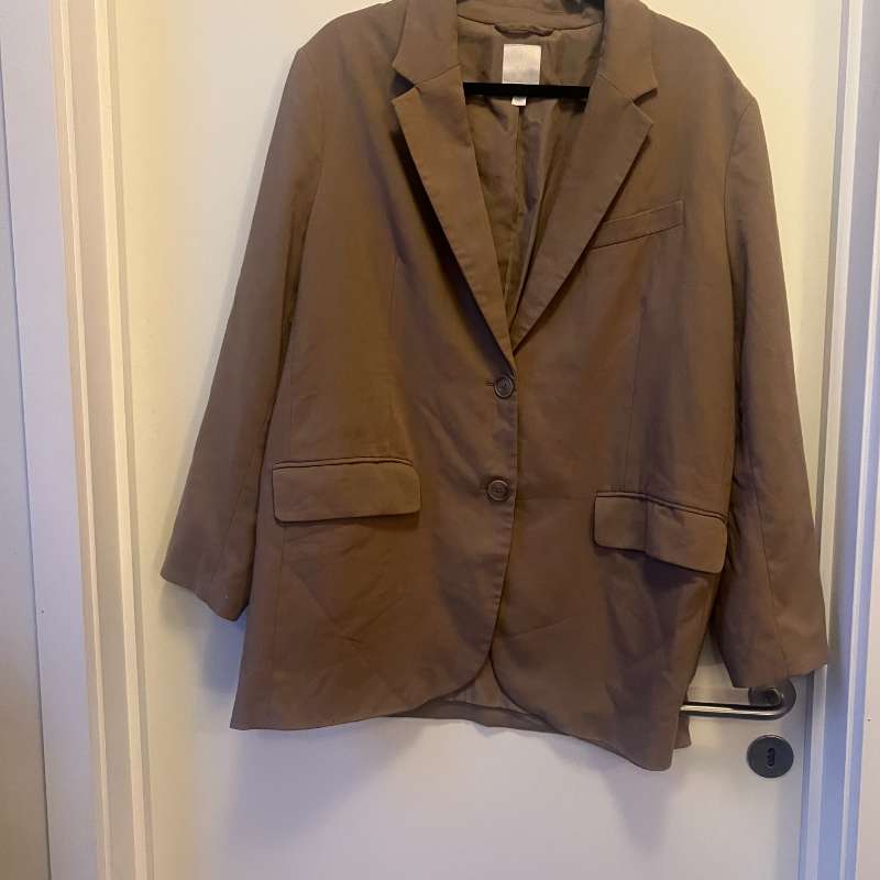 Brúnn blazer