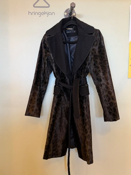 Karen Millen leopard skinn kápa