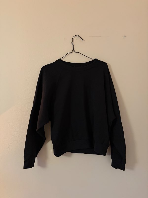 Uniqlo - peysa svört