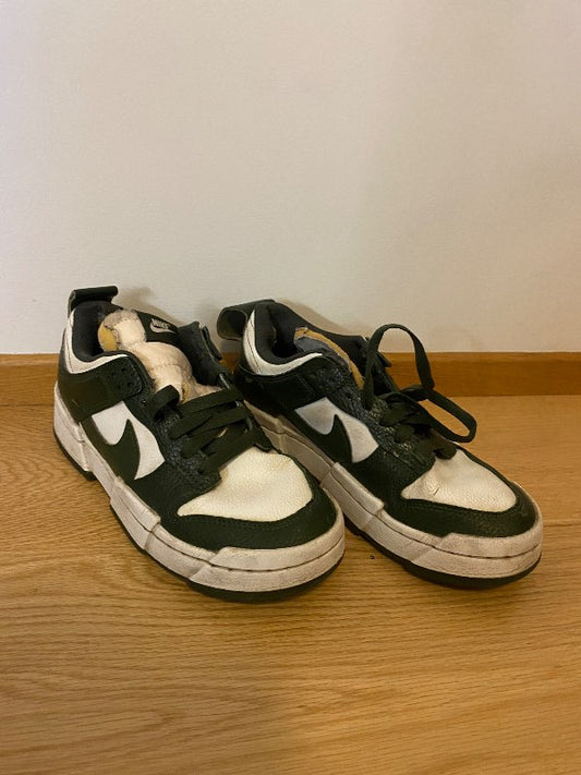 1. Nike skór