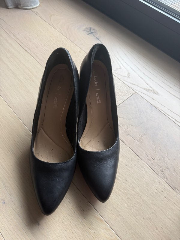 Clarks hælaskór