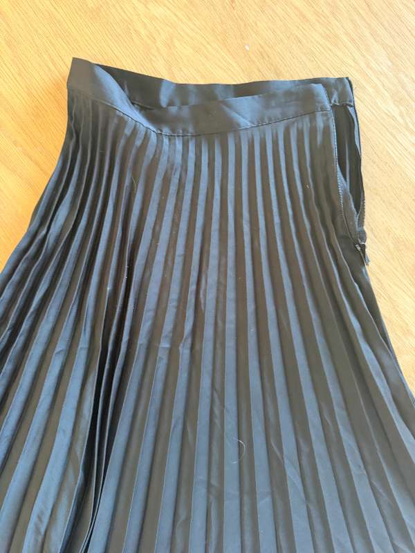 Pleated pils Zara