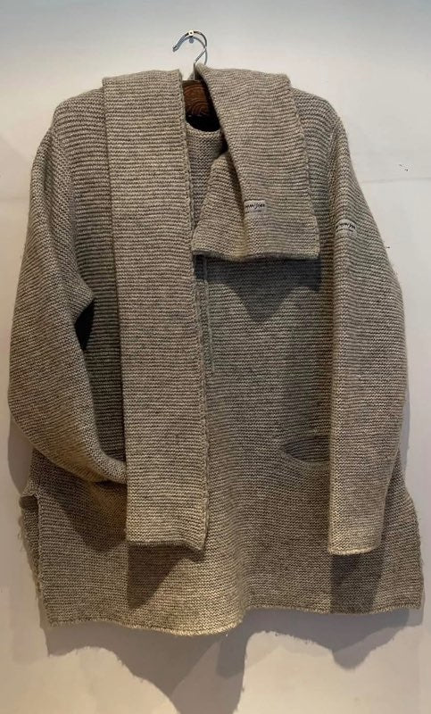 Spakó ullar peysa + trefill