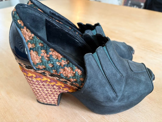 Kron by Kronkron, peep toe, hand woven leather