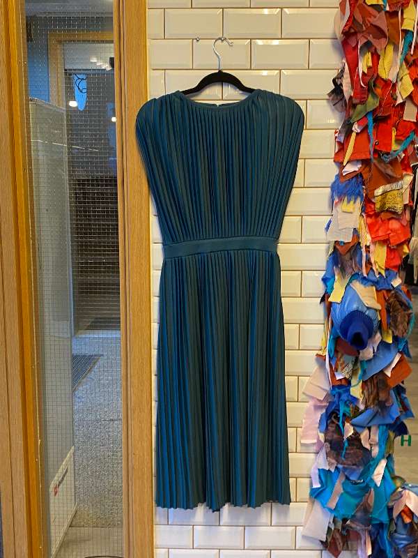 Indiska blágrænn elegant kjóll