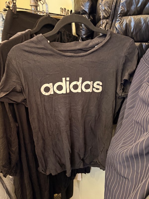 Adidas bolur