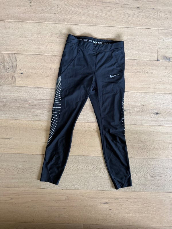 Svartar hlaupabuxur - Nike