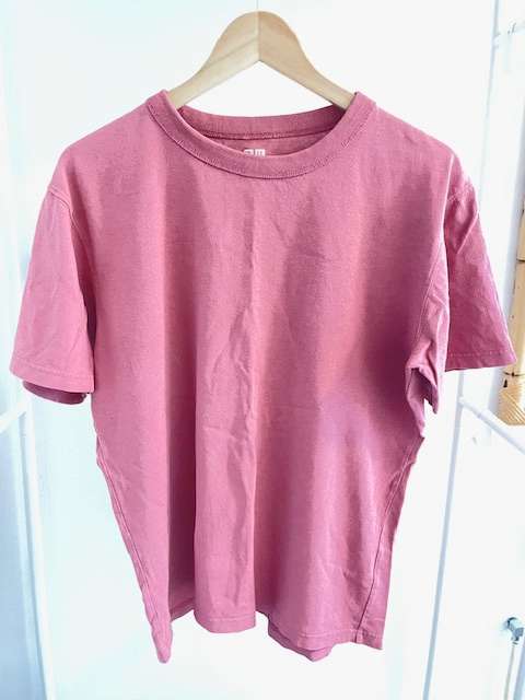 Uniqlo t-shirt pink