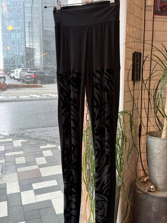 Fluga leggings svartar