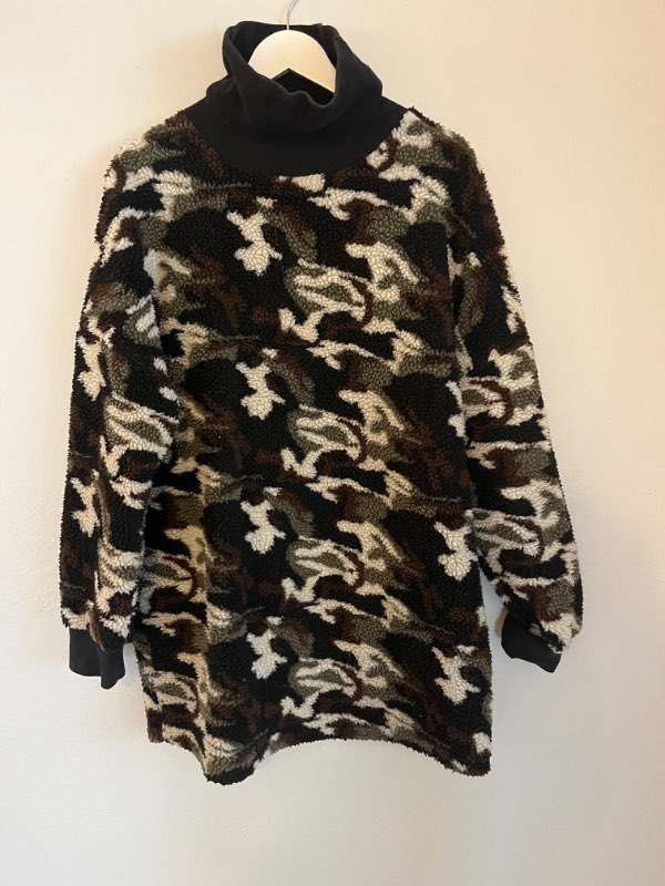 Asos teddy peysa