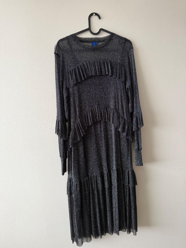 Résumé kjóll - svartur