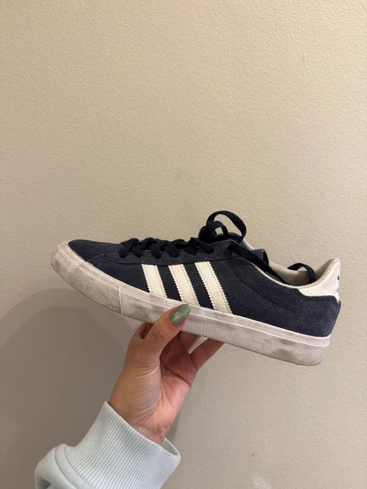 Adidas strigaskór bláir