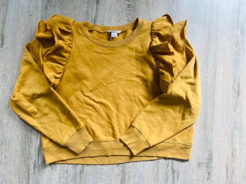MONKI frills peysa