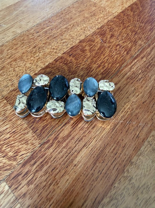 Armband gyllt með steinum