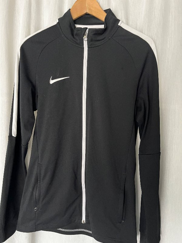 Nike peysa