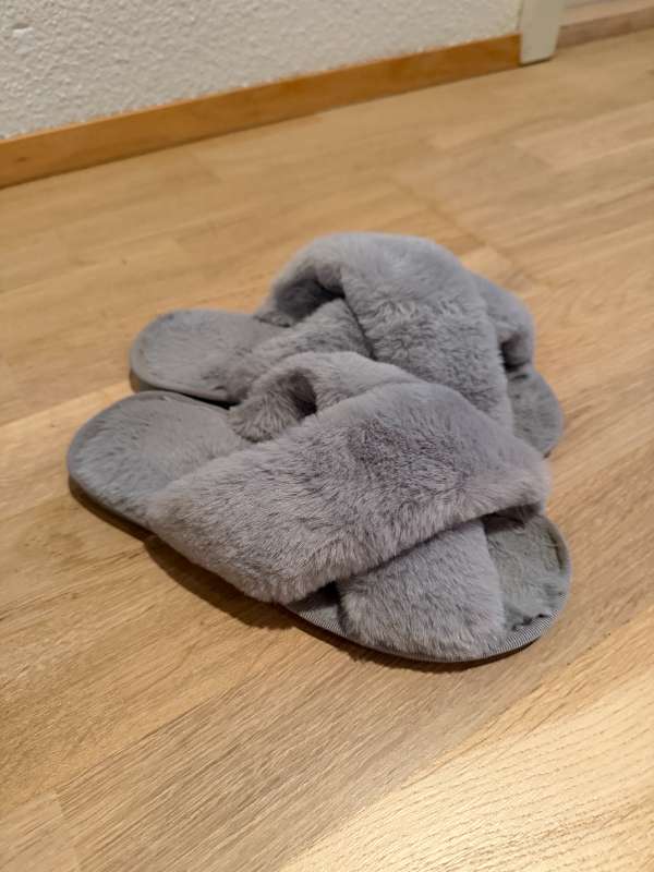 Rosemunde ljósgráir inniskór