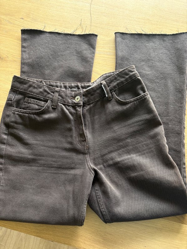 Brúnar cropped buxur