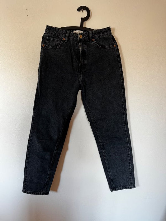 Zara svartar gallabuxur