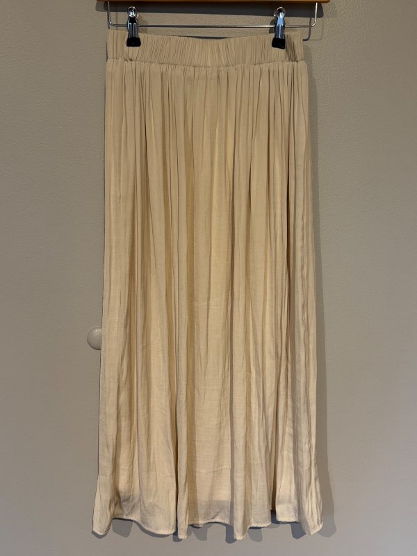 Ginatricot satin pils