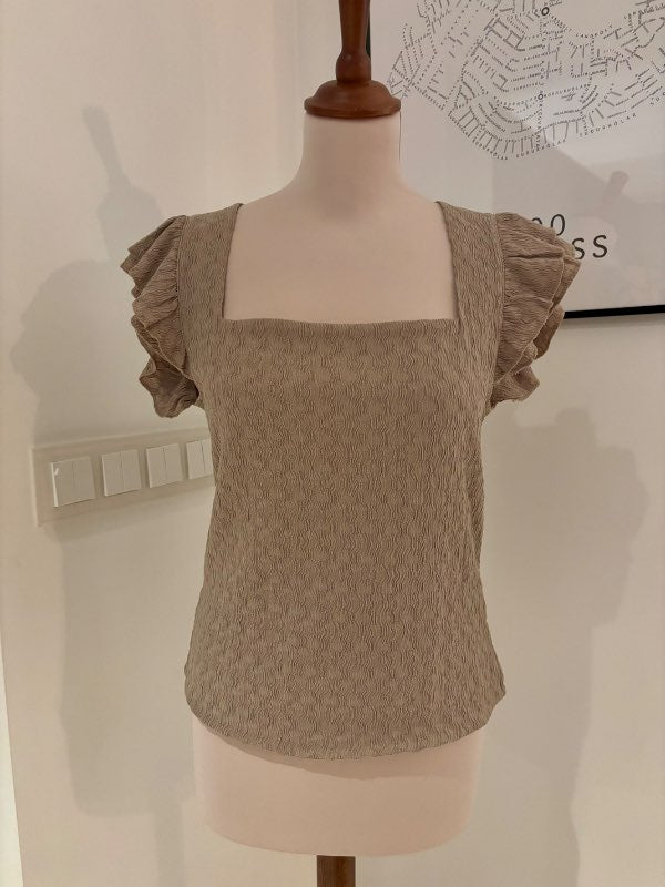 Bolur stutterma beige púff ermar