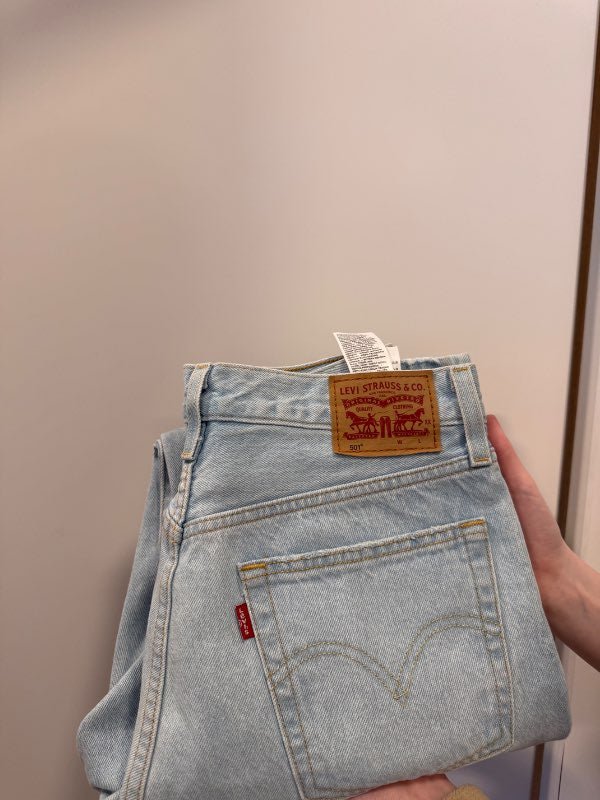 Levis ljósar gallabuxur