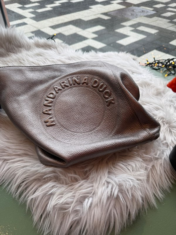 Mandarina Duck veski