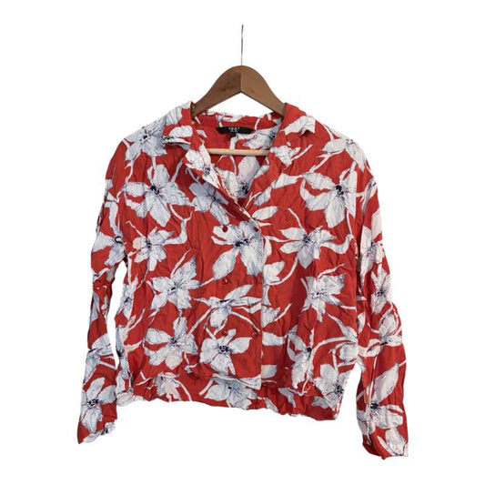 Rauð skyrta með hvítum blómum 1987 Vero Moda