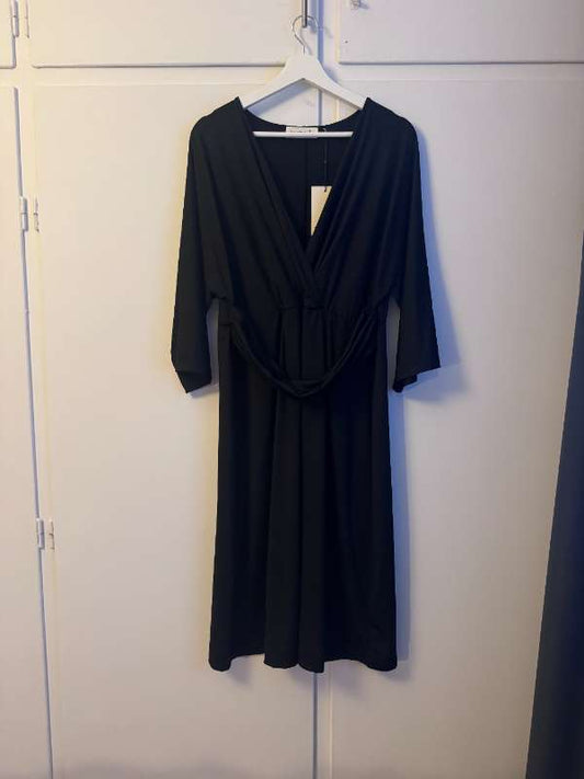 rosemunde svartur kjóll