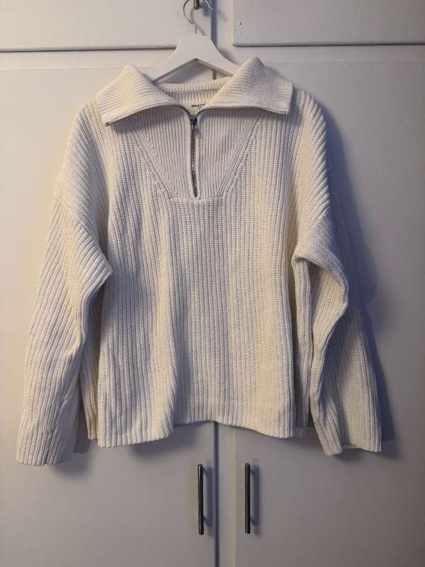 SELECTED hvít peysa