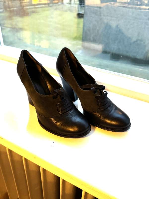 Skór - svartir og grænir