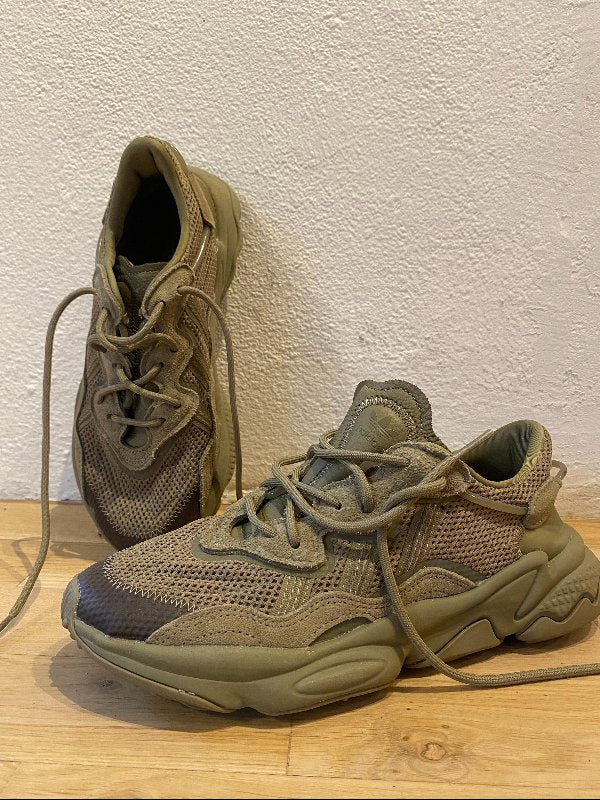 Adidas ozweego armygrænir - nýir