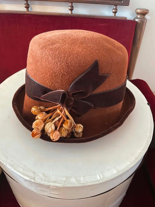 Vintage hattur (brúnn)
