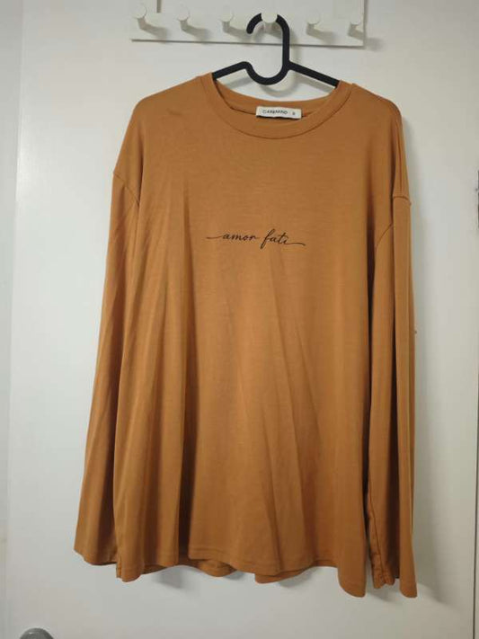 14 Orange shirt