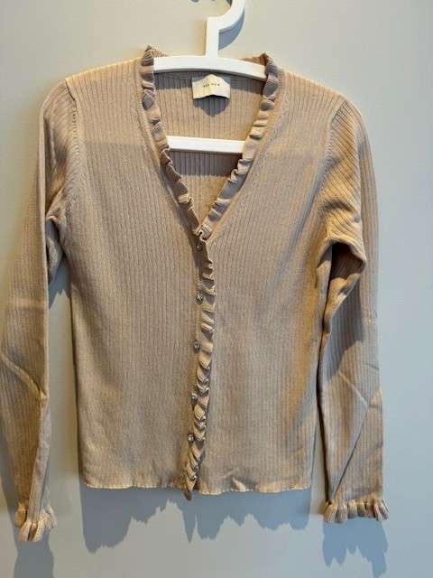 Sweater NEO NOIR buttoned unused