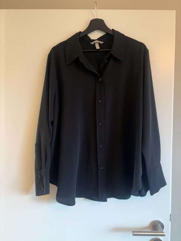Svört skyrta - H&M