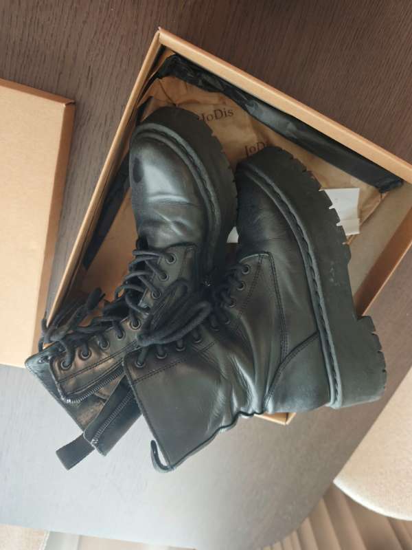29 JODIS BOOTS
